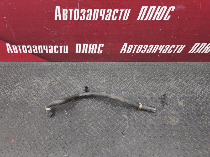 Патрубок отопителя