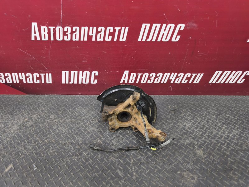 Кулак поворотный