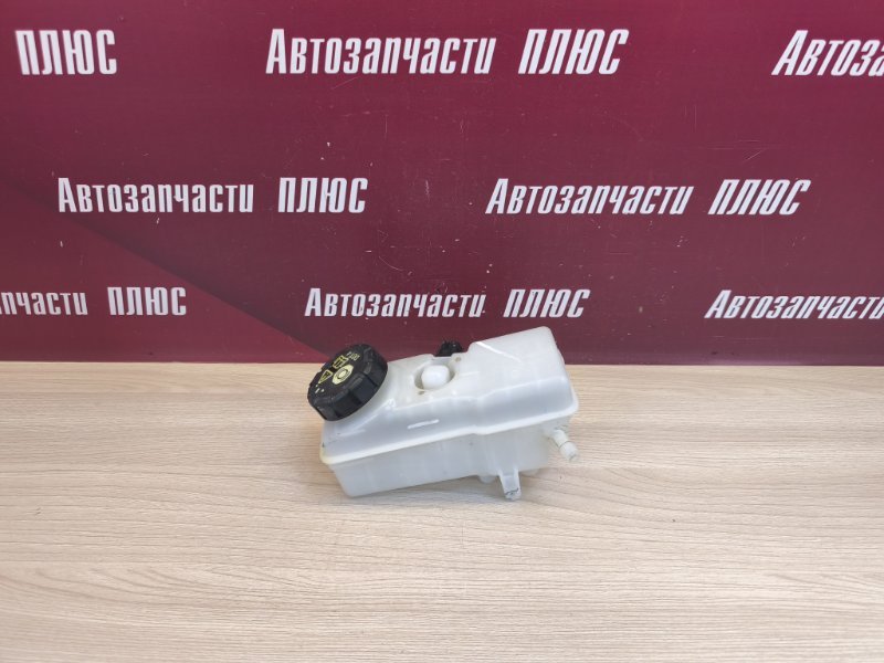 Бачок главного тормозного цилиндра