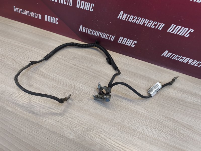 Клемма аккумулятора (минусовая)