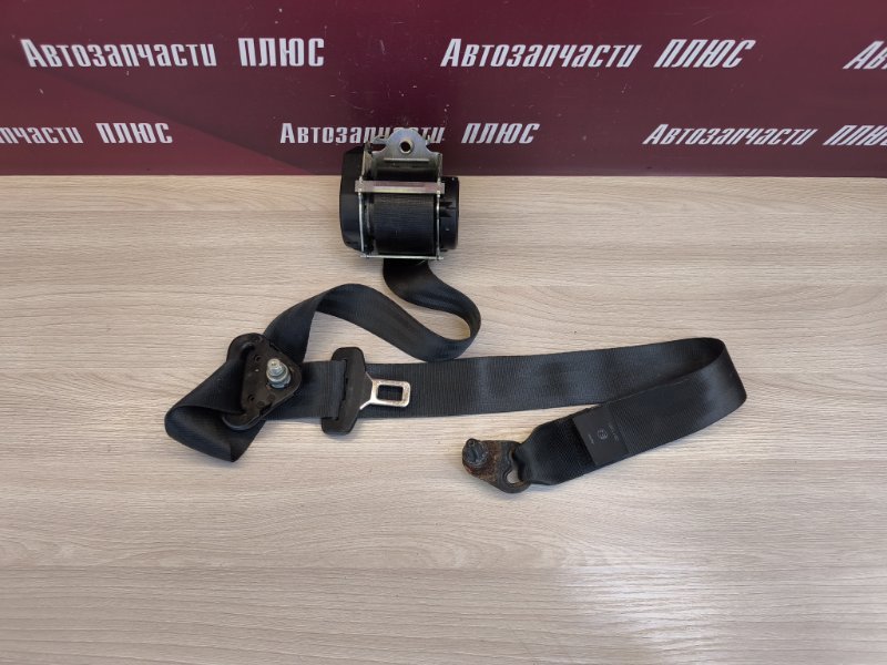 Ремень безопасности