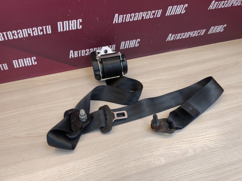 Ремень безопасности