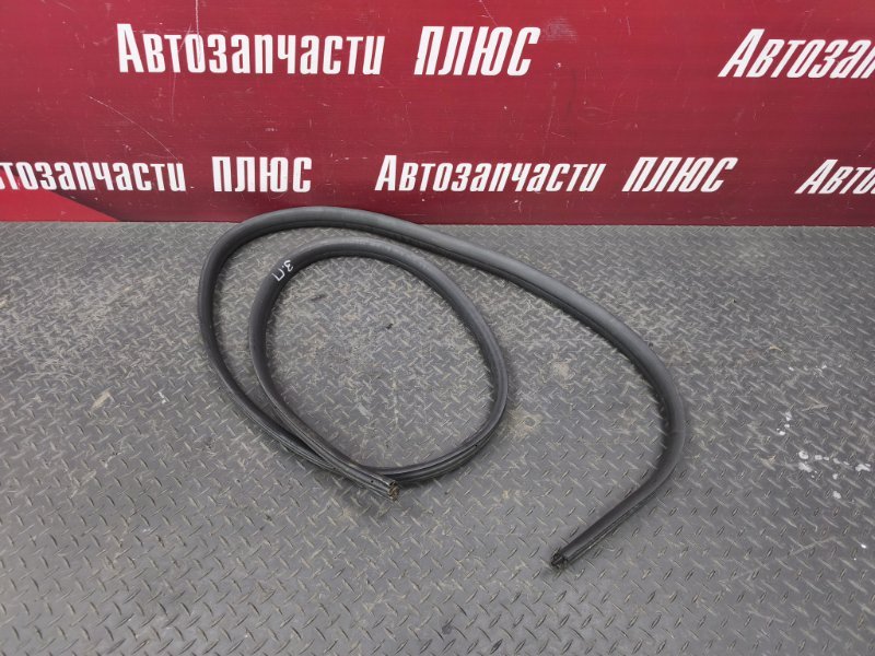 Уплотнитель двери