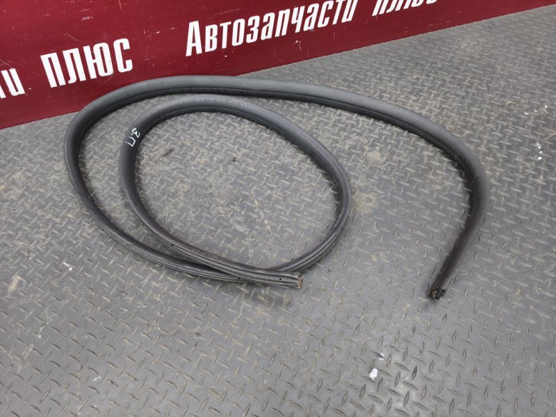 Уплотнитель двери
