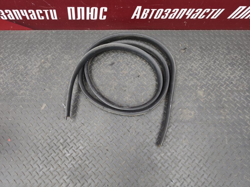 Уплотнитель двери