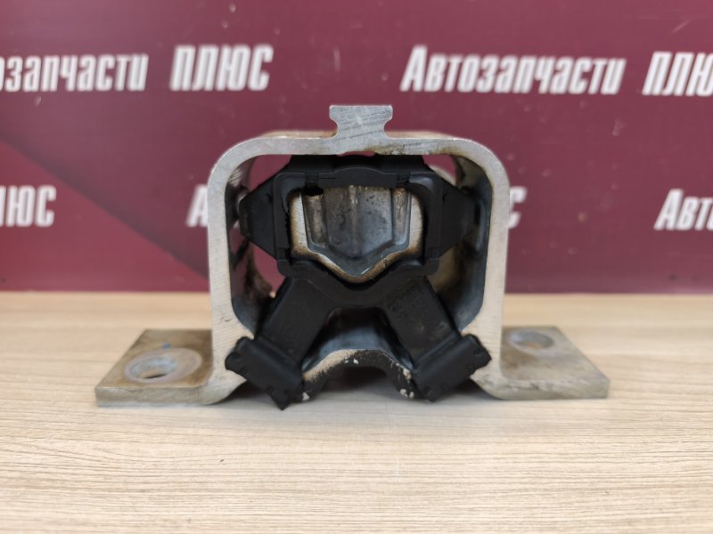 Опора двигателя