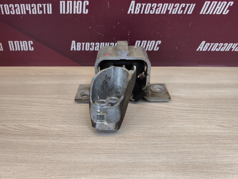 Опора двигателя
