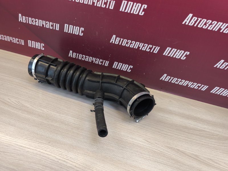 Патрубок воздушного фильтра