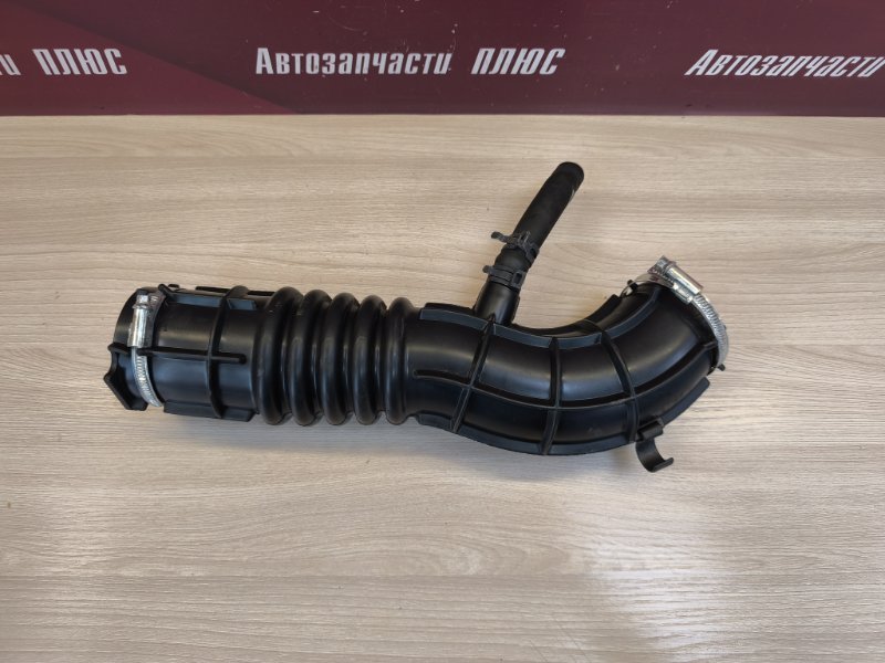 Патрубок воздушного фильтра